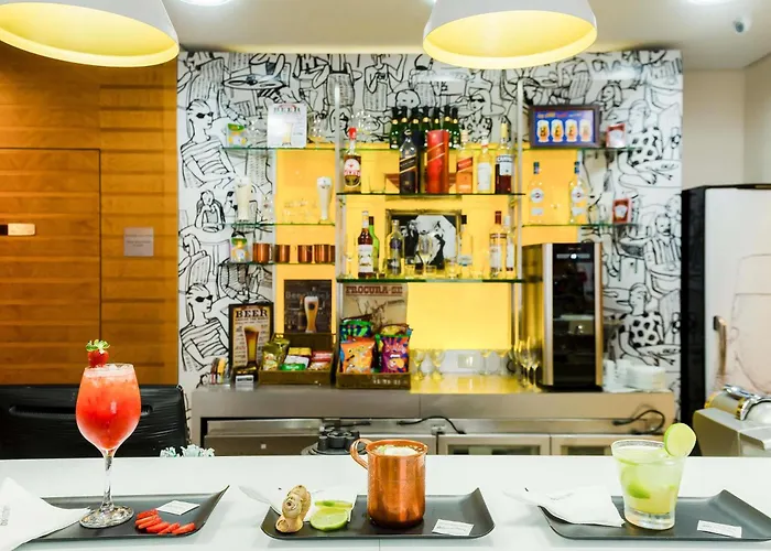 ibis Vitoria Praia de CamburiHotel Em